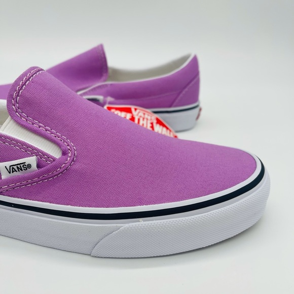 Classic Slip-On Vans - Picture 3 of 12